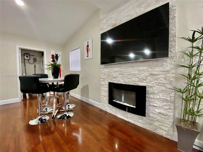 3440 SW 20th St in Fort Lauderdale, FL - Building Photo - Building Photo