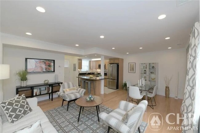 25 Sherman Rd in Brookline, MA - Building Photo - Building Photo