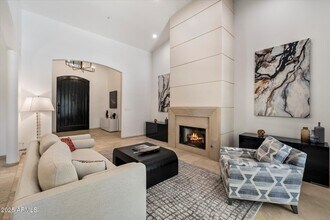 10040 N 78th Pl in Scottsdale, AZ - Building Photo - Building Photo