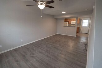 5313-5315-5315 Currituck Ln in Columbia, MO - Foto de edificio - Building Photo