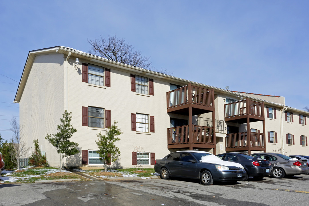 Hurstbourne Landing Apartments in Louisville, KY - Foto de edificio