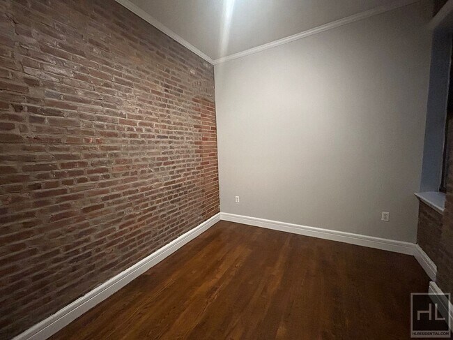 East 18th Street in New York, NY - Building Photo - Building Photo