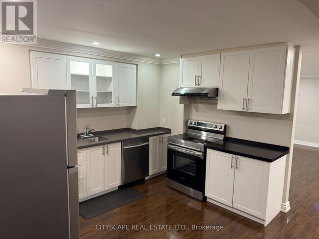 445 Rivermont Rd in Brampton, ON - Building Photo - Building Photo