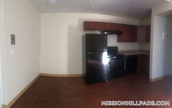 13 Ruggles St in Boston, MA - Building Photo - Building Photo