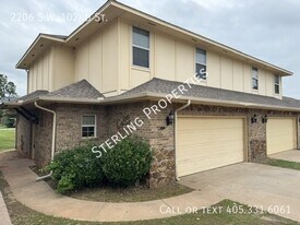 2206 SW 102nd St in Oklahoma City, OK - Building Photo