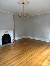 7 Union St, Unit Apartment B in Schenectady, NY - Foto de edificio - Building Photo