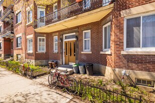 1375 Bélanger St in Montréal, QC - Building Photo
