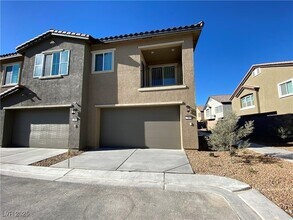 7364 N Decatur Blvd, Unit 1 in North Las Vegas, NV - Building Photo - Building Photo