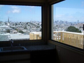 154 Randall St, Unit 154 in San Francisco, CA - Foto de edificio - Building Photo