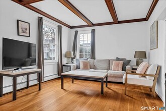 31 Woodlawn Ave in Madison, CT - Foto de edificio - Building Photo