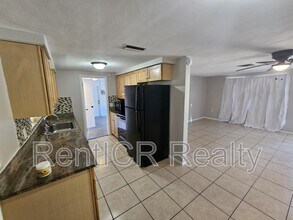 7734 Candle Dr in Port Richey, FL - Building Photo - Building Photo