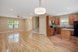 8 Thurland Ave in Asheville, NC - Building Photo - Building Photo