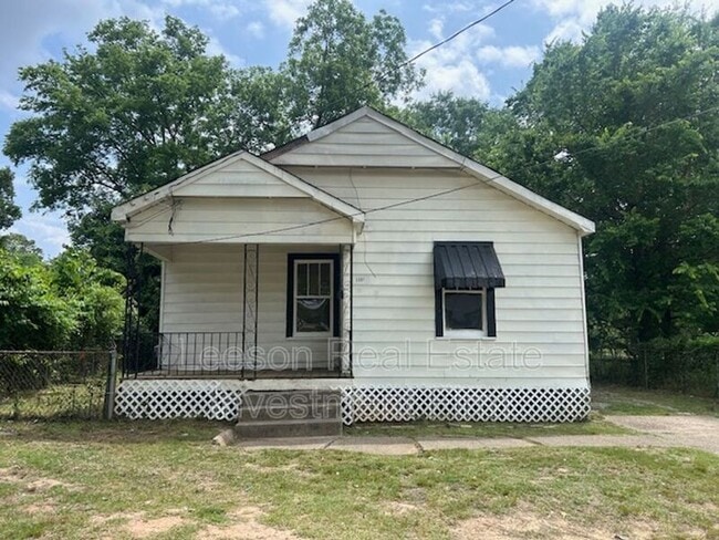 property at 2551 Claiborne Ave