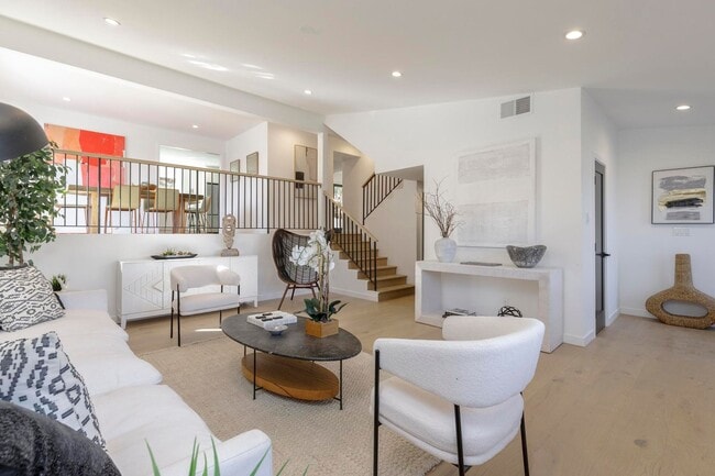 property at 3900 Pso De Las Tortugas