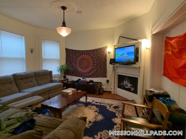 64 Fisher Ave