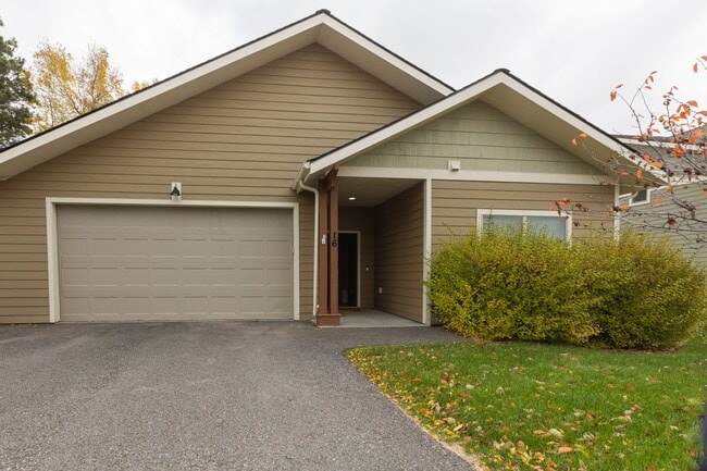 property at 16 Naomi Rose Ln
