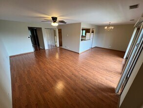 14551 S Ravinia Ave in Orland Park, IL - Building Photo - Building Photo