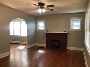2466 Fairview Ave in Cincinnati, OH - Building Photo - Building Photo