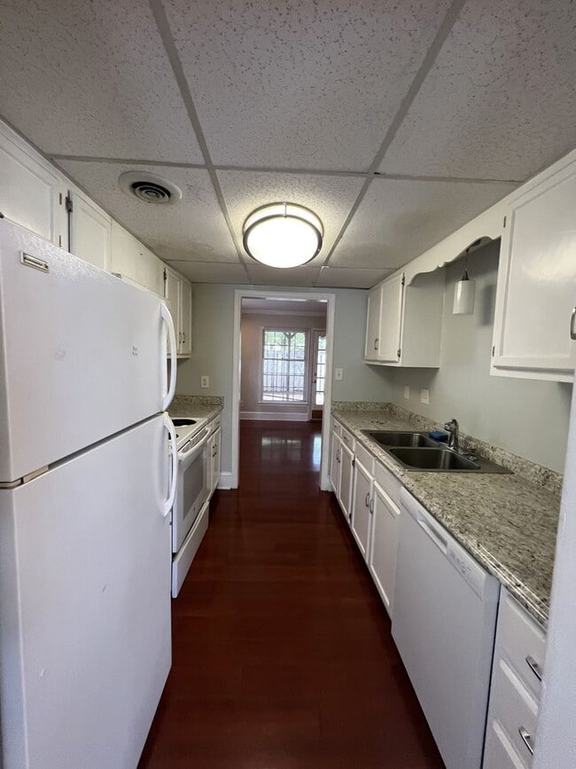 813 Seabury Ct in Wilmington, NC - Building Photo - Building Photo