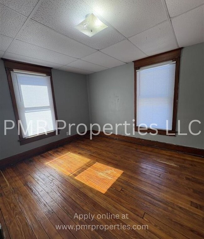 2102 S 9th St in St. Joseph, MO - Building Photo - Building Photo