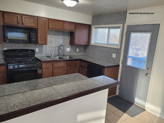 1213 Wilroy Rd in Bellevue, NE - Building Photo - Building Photo
