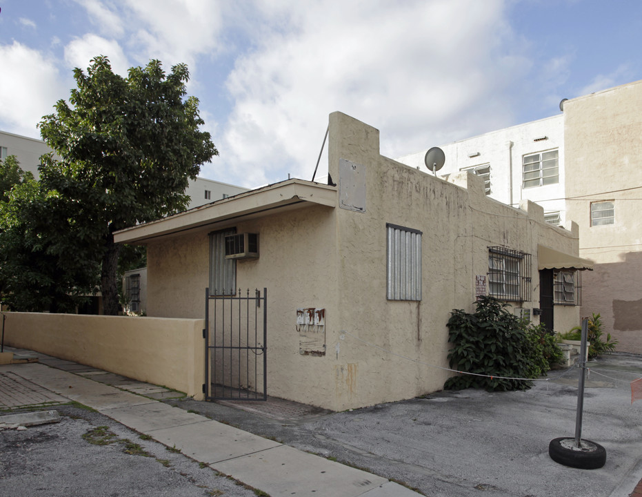 1444 SW 7th St in Miami, FL - Building Photo