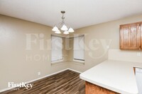 1401 Sunny Glen St in Fort Worth, TX - Building Photo - Building Photo