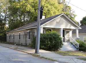 1081 Fair St SW in Atlanta, GA - Foto de edificio - Building Photo