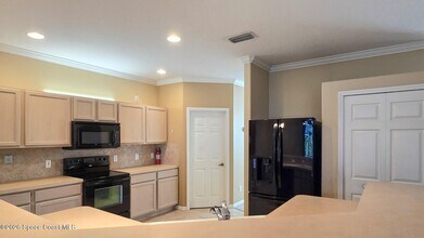 1831 Barrington Cir in Rockledge, FL - Building Photo - Building Photo