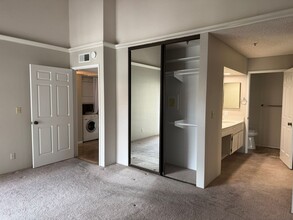5705 Friars Rd in San Diego, CA - Building Photo - Building Photo