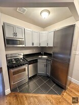 E 13TH ST., Unit 4E in New York, NY - Building Photo