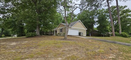 1117 Appian Way in Dothan, AL - Building Photo - Building Photo