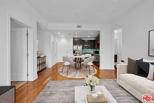 property at 4211 Redwood Ave