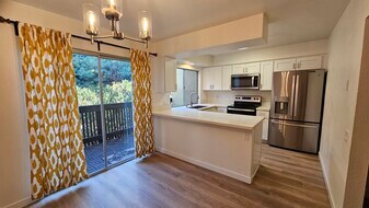 7964 Mission Center Ct, Unit A in San Diego, CA - Building Photo