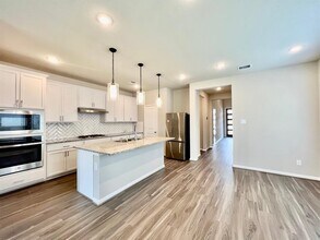 8719 Arbor Trail Dr in Missouri City, TX - Building Photo - Building Photo