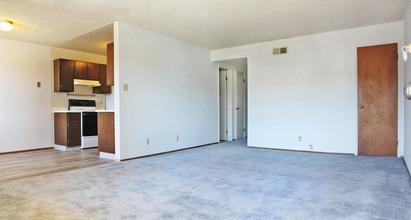 1250 Arguello St in Redwood City, CA - Building Photo - Interior Photo