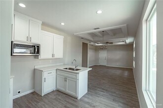 1326 W Harrison Ave-Unit -1 in Alton, TX - Building Photo - Building Photo