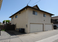 7552 Volga Dr in Huntington Beach, CA - Building Photo - Building Photo