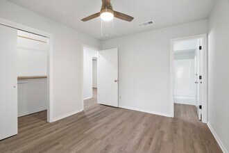 718-728 Skyline Dr in Duncanville, TX - Building Photo - Building Photo