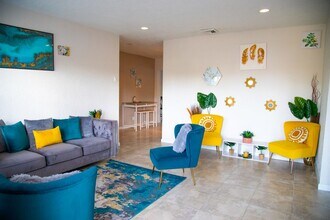 916 W Drew St in Lantana, FL - Building Photo - Building Photo