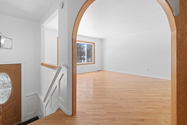 655 Ferndale Ave in Lake Orion, MI - Building Photo - Building Photo