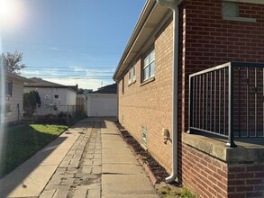 750 Greenbay Ave in Calumet City, IL - Building Photo - Building Photo