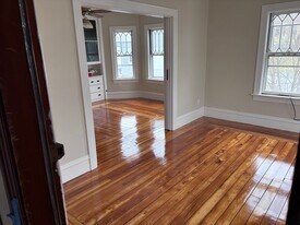 509 N Belmont St, Unit 2 in Fall River, MA - Building Photo