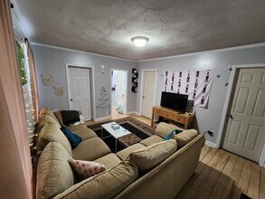107 5th Ave in Oswego, NY - Building Photo - Building Photo