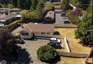 19614 80th Ave W in Edmonds, WA - Building Photo