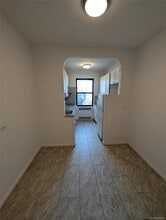 2 Greenridge Ave in White Plains, NY - Building Photo - Building Photo