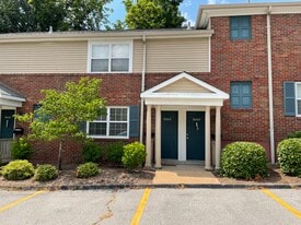 9055 Wrenwood Ln, Unit 9055 Wrenwood in St. Louis, MO - Building Photo