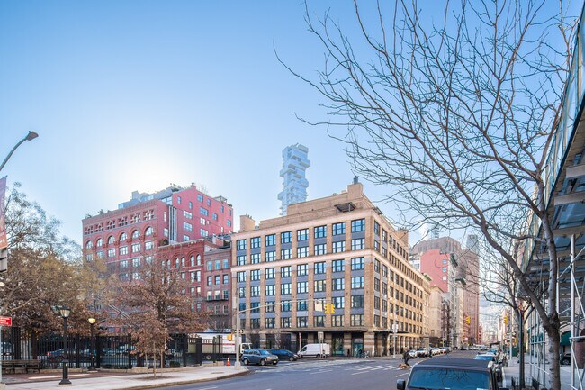 124-130 Hudson St in New York, NY - Building Photo - Building Photo