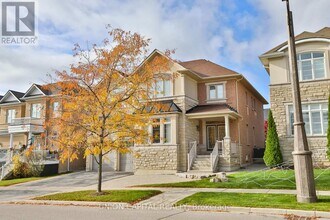22 Greenforest Grove in Whitchurch-Stouffville, ON - Building Photo - Building Photo