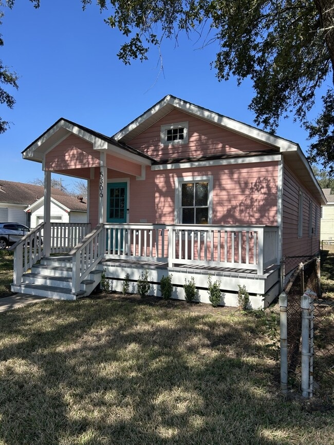 5306 Avenue P 1/2 in Galveston, TX - Building Photo - Building Photo